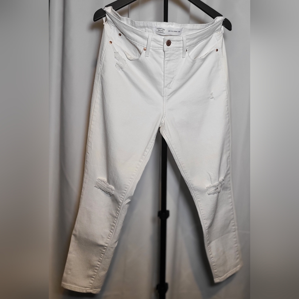 Signature by Levi Strauss White Skinny Crop Jeans